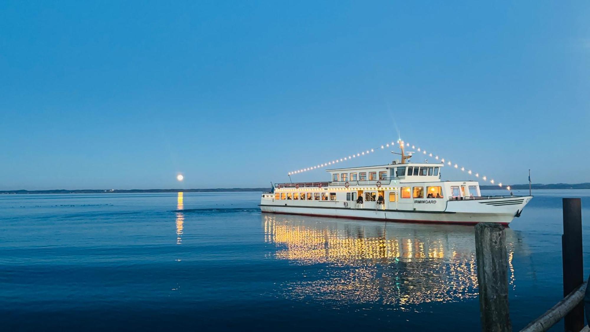 Ferienwohnung Arte Hafen Prien am Chiemsee Exteriör bild